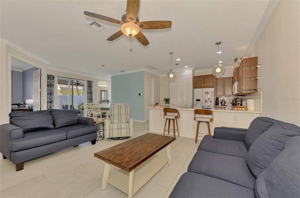 Activo con contrato: $339,000 (2 camas, 2 baños, 1594 Pies cuadrados)
