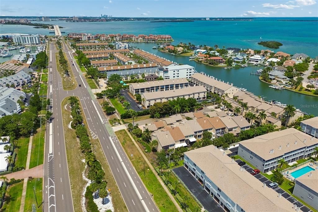 На продажу: $999,000 (4 спален, 3 ванн, 2970 Квадратных фут)