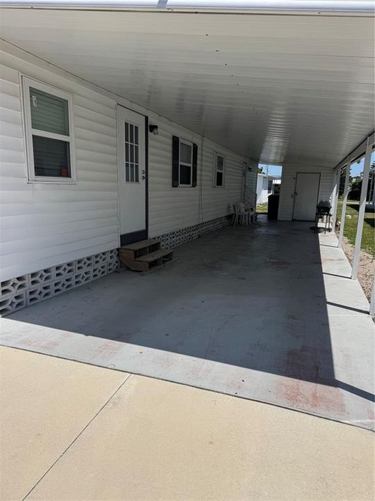 For Rent: $1,600 (2 beds, 1 baths, 872 Square Feet)
