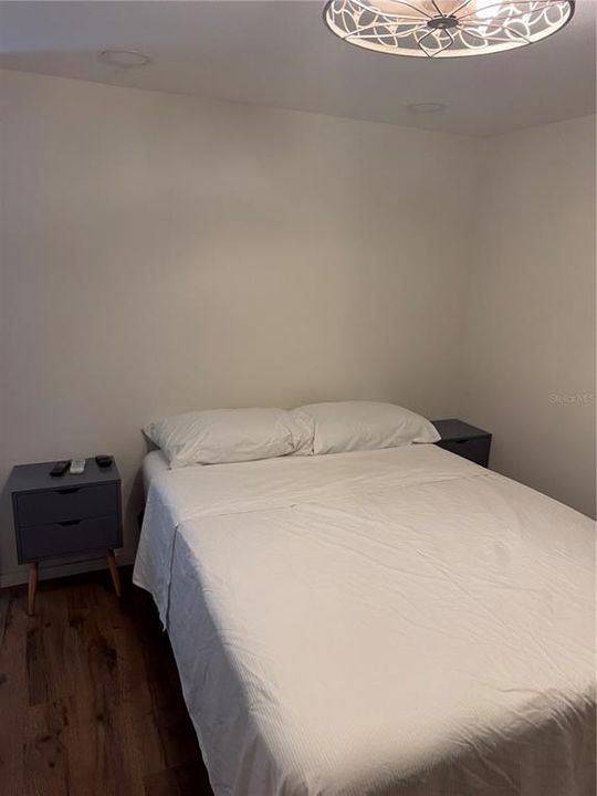 For Rent: $1,600 (2 beds, 1 baths, 872 Square Feet)