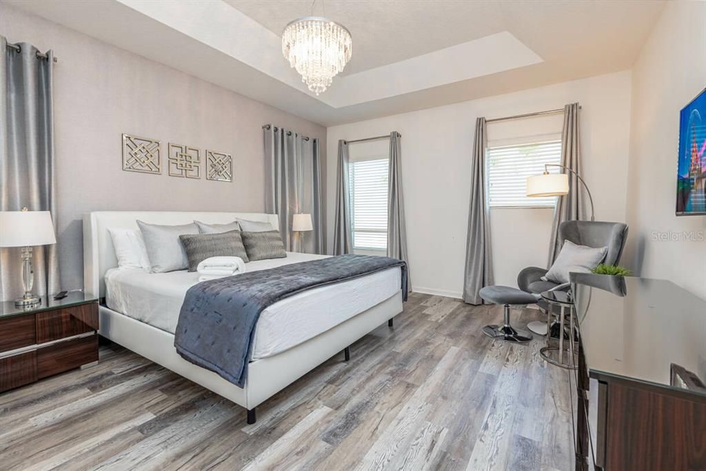 На продажу: $650,000 (5 спален, 5 ванн, 3067 Квадратных фут)