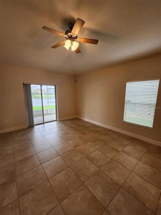 For Rent: $2,400 (4 beds, 2 baths, 1873 Square Feet)