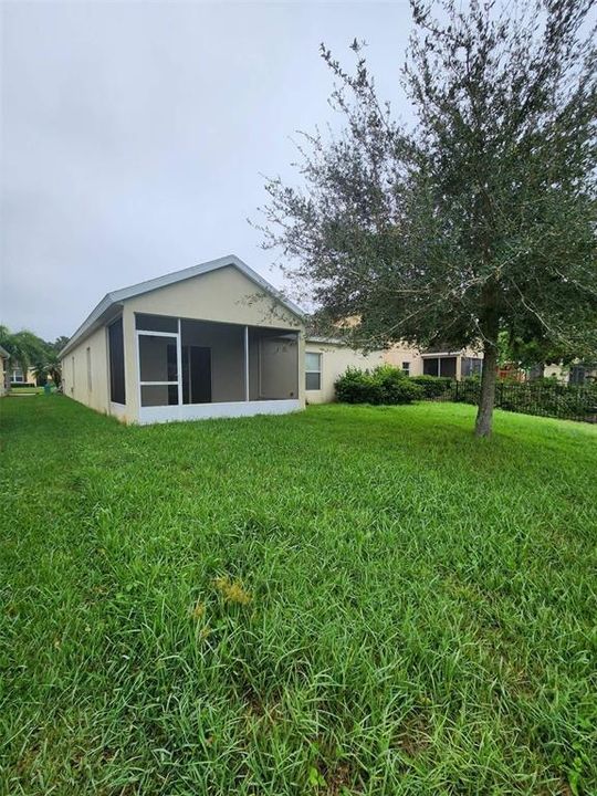 For Rent: $2,400 (4 beds, 2 baths, 1873 Square Feet)
