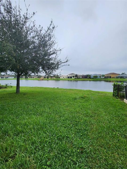 For Rent: $2,400 (4 beds, 2 baths, 1873 Square Feet)
