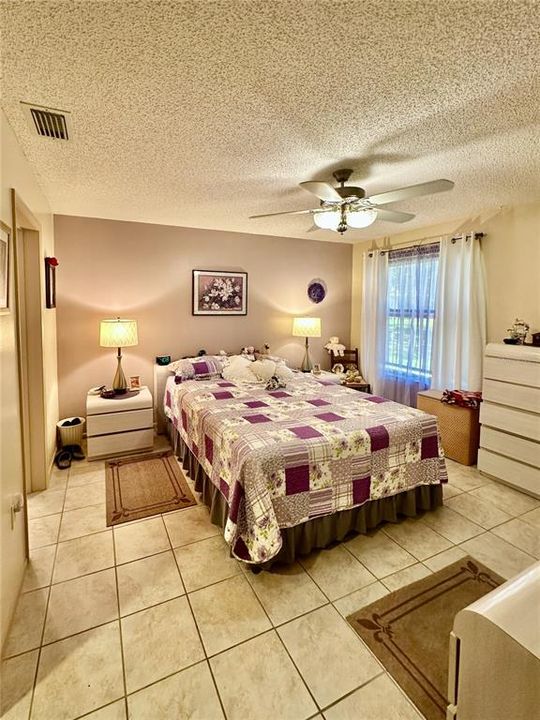 Activo con contrato: $150,000 (2 camas, 2 baños, 1109 Pies cuadrados)