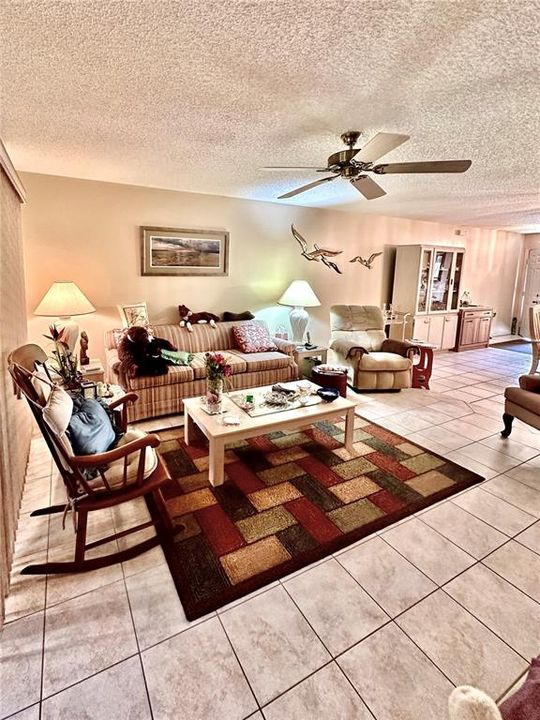 Activo con contrato: $150,000 (2 camas, 2 baños, 1109 Pies cuadrados)