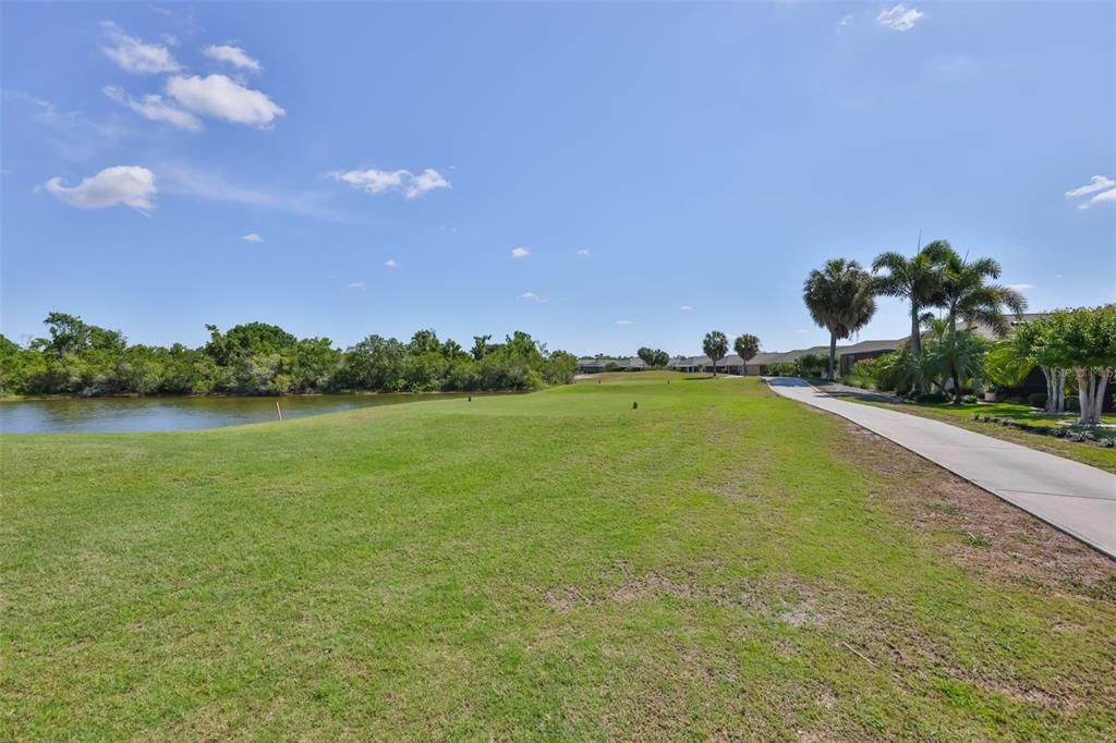 En Venta: $499,000 (2 camas, 2 baños, 2295 Pies cuadrados)