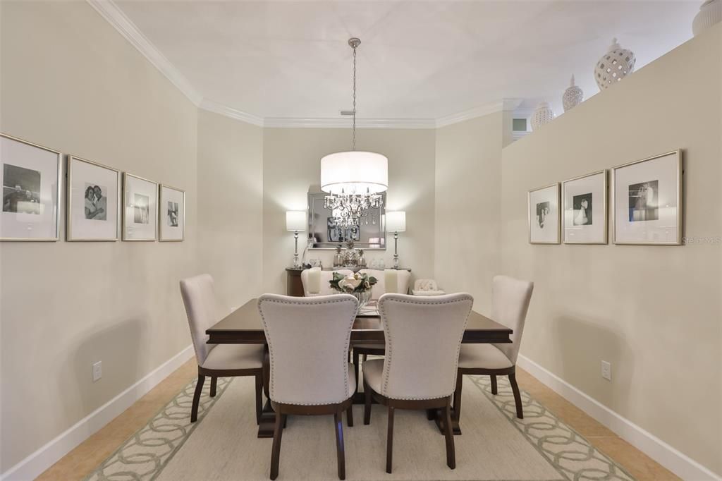 En Venta: $499,000 (2 camas, 2 baños, 2295 Pies cuadrados)