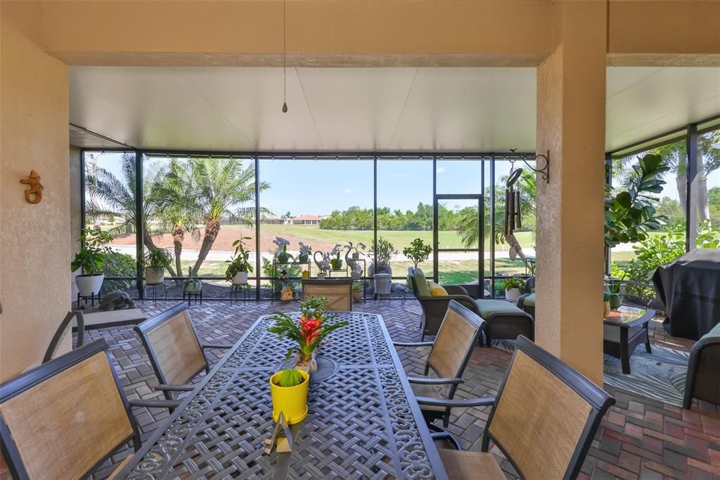 En Venta: $499,000 (2 camas, 2 baños, 2295 Pies cuadrados)