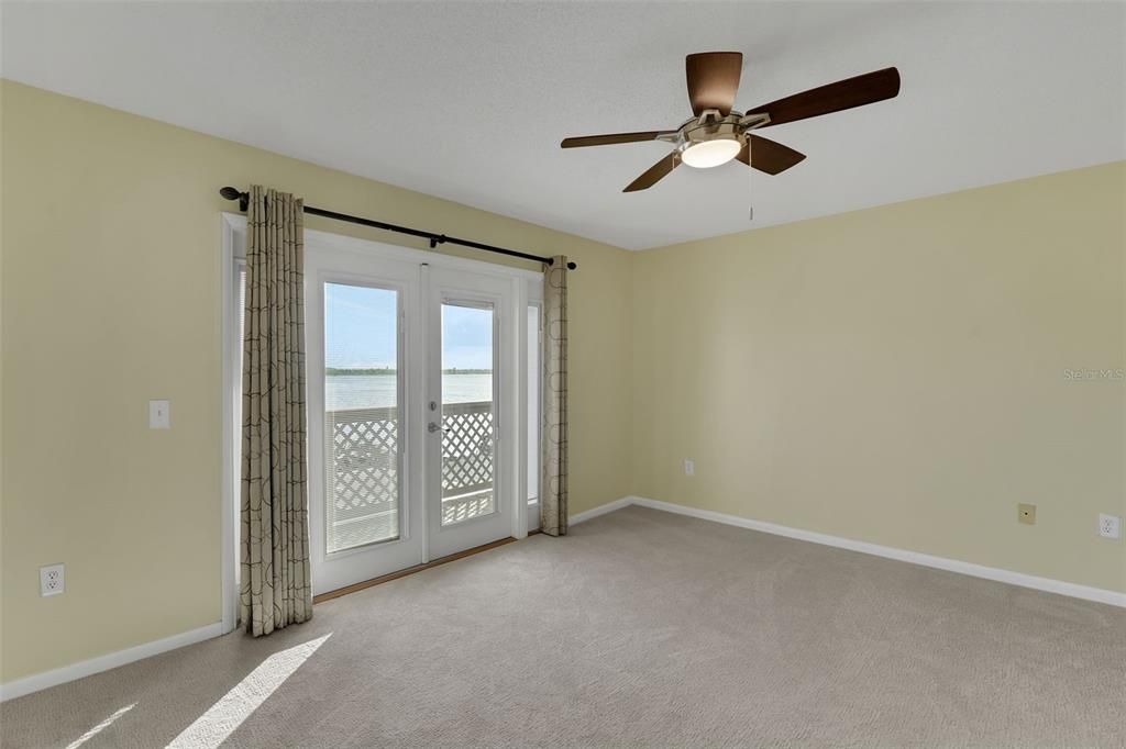 For Sale: $239,900 (3 beds, 2 baths, 1407 Square Feet)