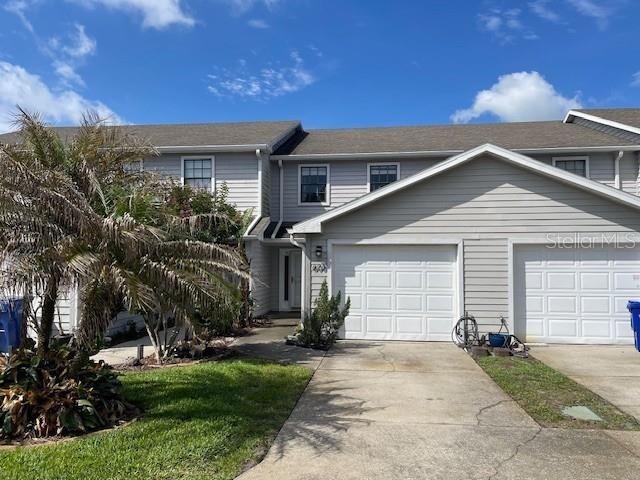 For Sale: $239,900 (3 beds, 2 baths, 1407 Square Feet)