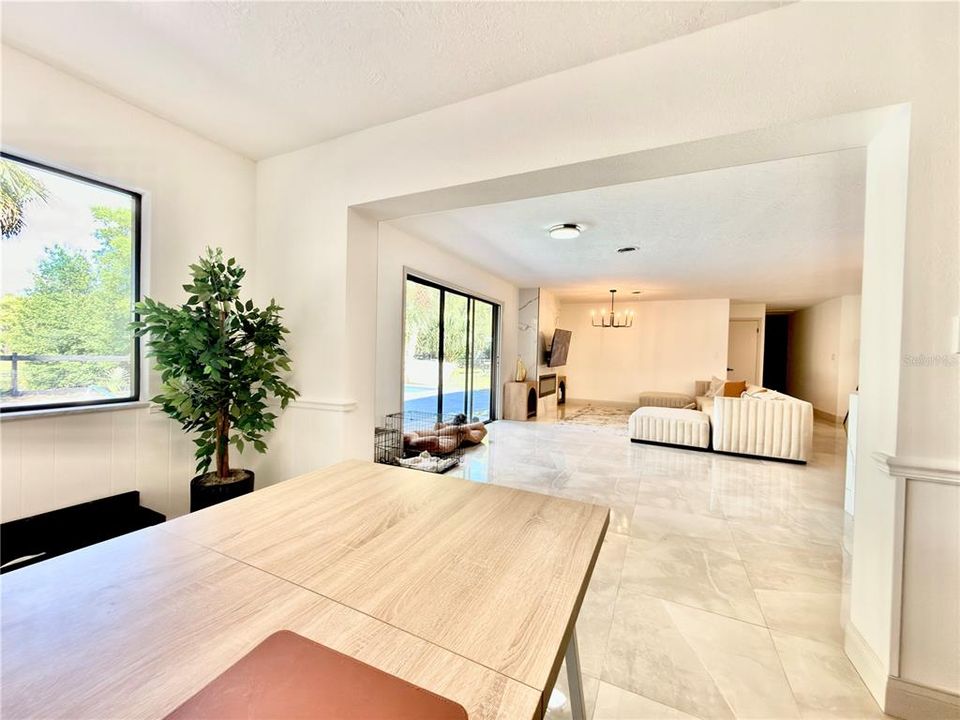 For Sale: $549,900 (3 beds, 2 baths, 1987 Square Feet)