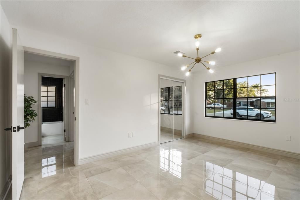 For Sale: $549,900 (3 beds, 2 baths, 1987 Square Feet)