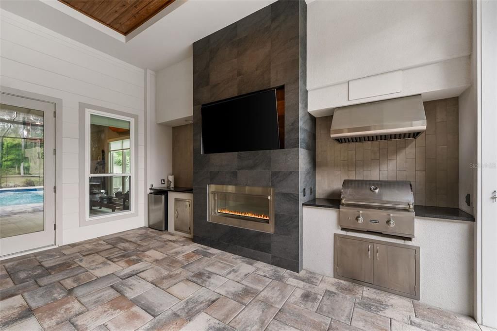 En Venta: $1,389,000 (4 camas, 4 baños, 3604 Pies cuadrados)
