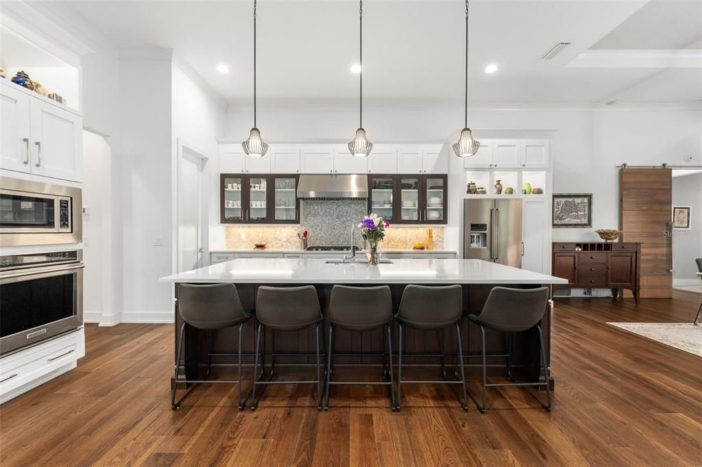 En Venta: $1,389,000 (4 camas, 4 baños, 3604 Pies cuadrados)
