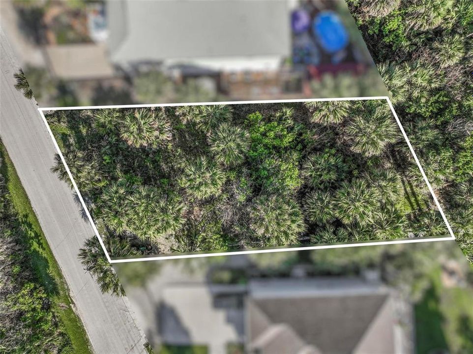 En Venta: $250,000 (0.18 acres)