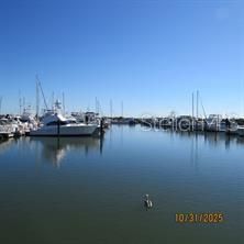 For Rent: $1,400 (1 beds, 1 baths, 840 Square Feet)