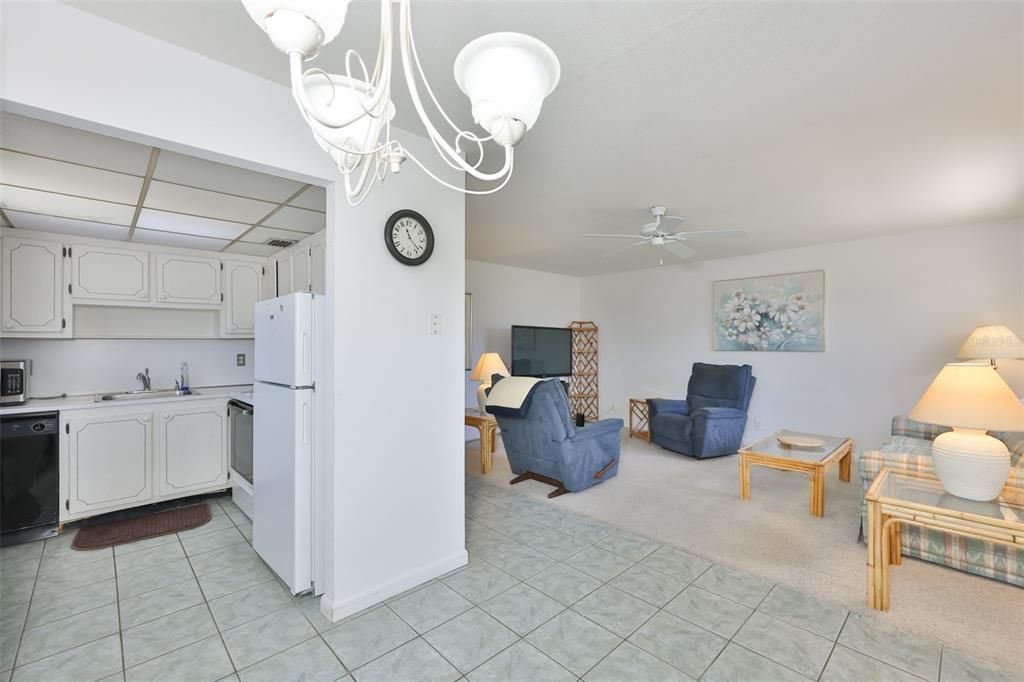 En Venta: $99,999 (2 camas, 2 baños, 960 Pies cuadrados)