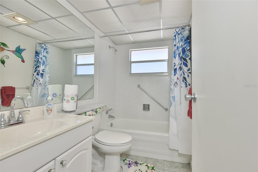 En Venta: $99,999 (2 camas, 2 baños, 960 Pies cuadrados)