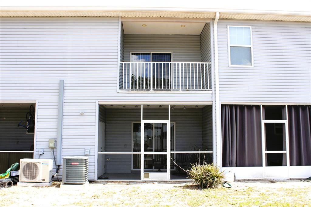 En Venta: $250,000 (2 camas, 2 baños, 1561 Pies cuadrados)