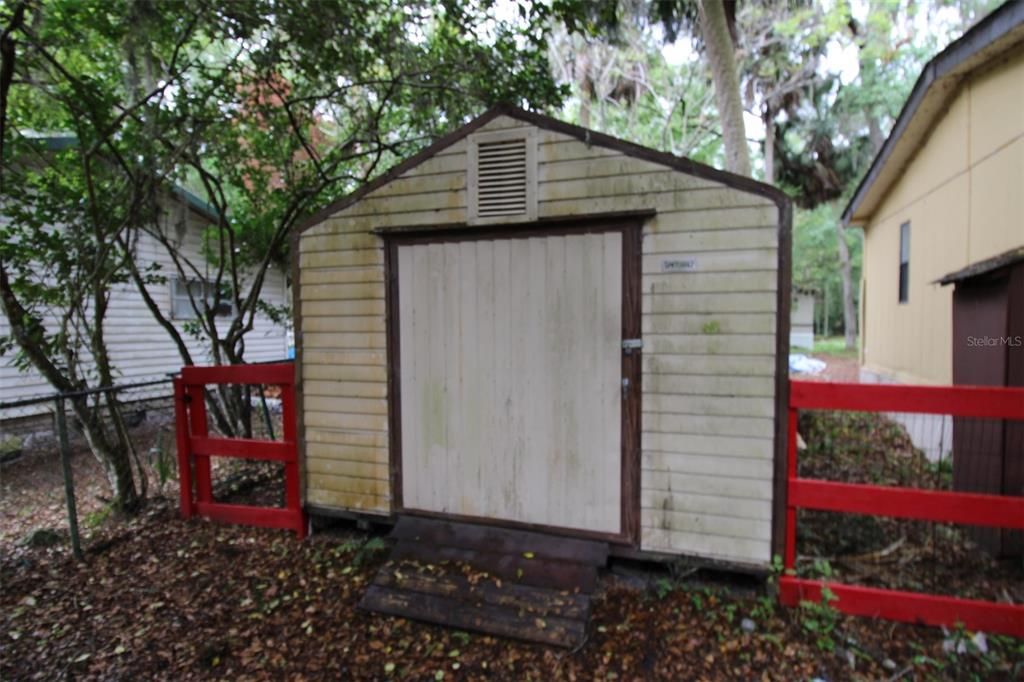 For Sale: $74,990 (3 beds, 2 baths, 1144 Square Feet)