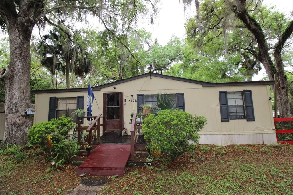 For Sale: $74,990 (3 beds, 2 baths, 1144 Square Feet)