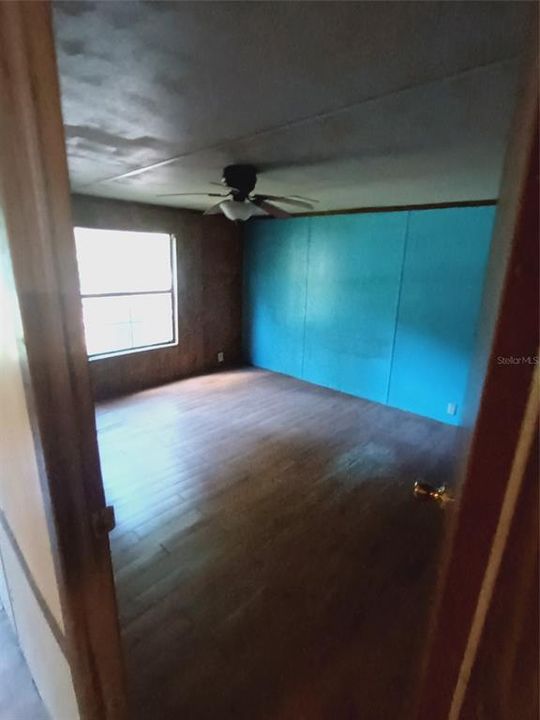 For Sale: $74,990 (3 beds, 2 baths, 1144 Square Feet)