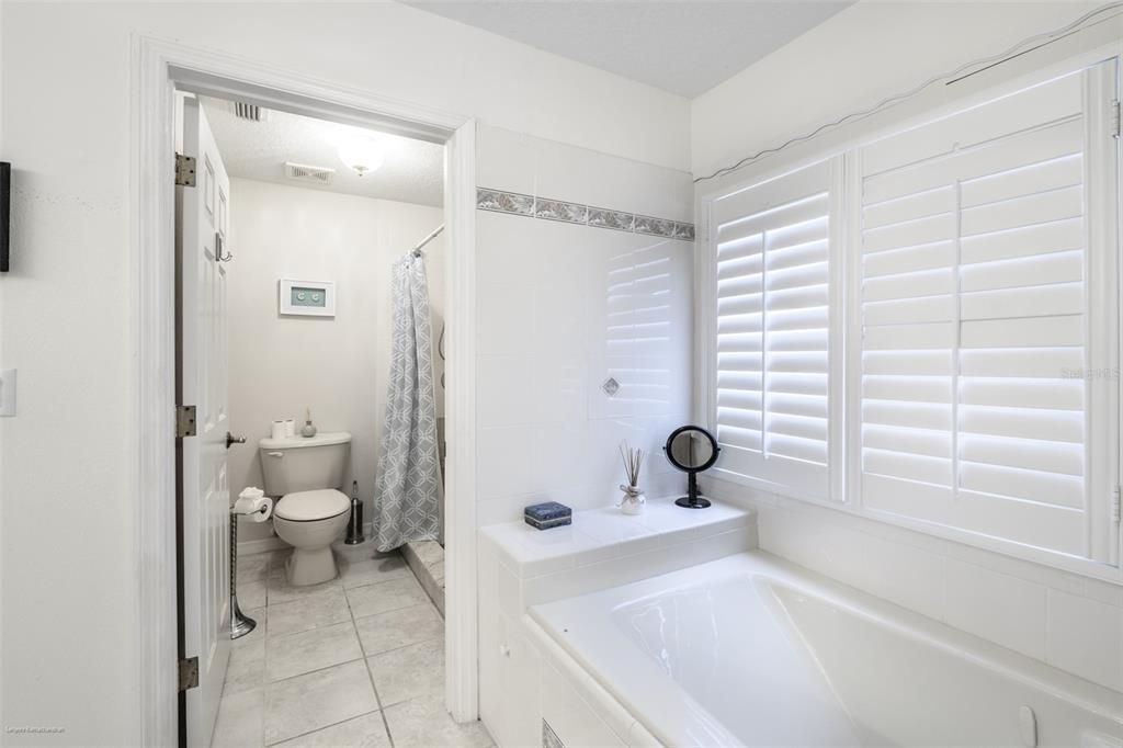 For Rent: $4,750 (3 beds, 3 baths, 2038 Square Feet)