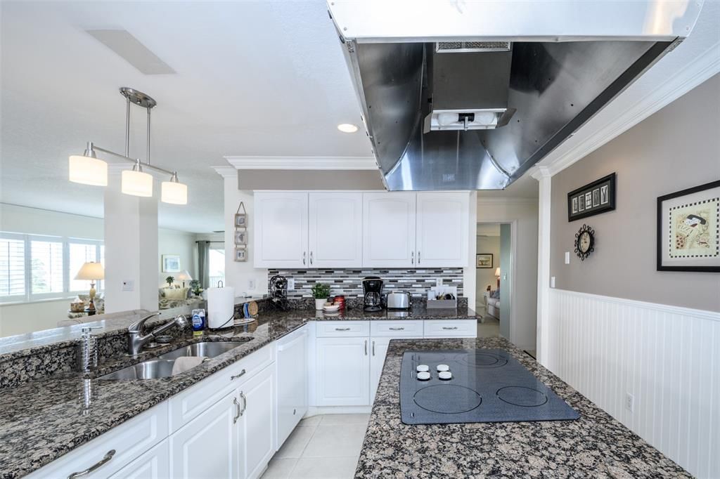 For Rent: $4,750 (3 beds, 3 baths, 2038 Square Feet)