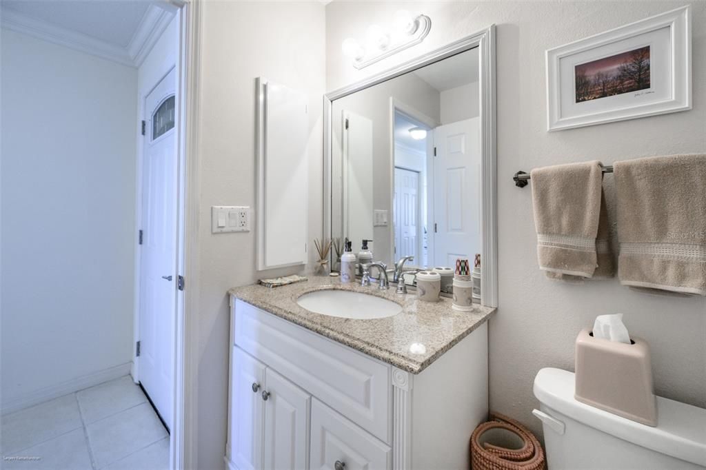 For Rent: $4,750 (3 beds, 3 baths, 2038 Square Feet)