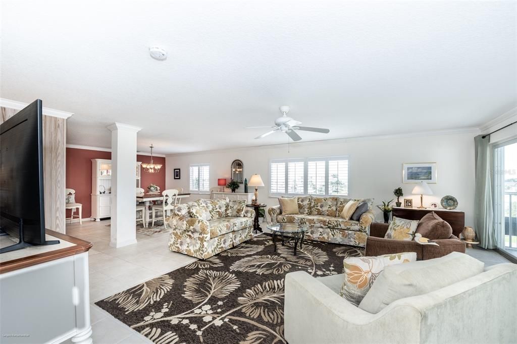For Rent: $4,750 (3 beds, 3 baths, 2038 Square Feet)