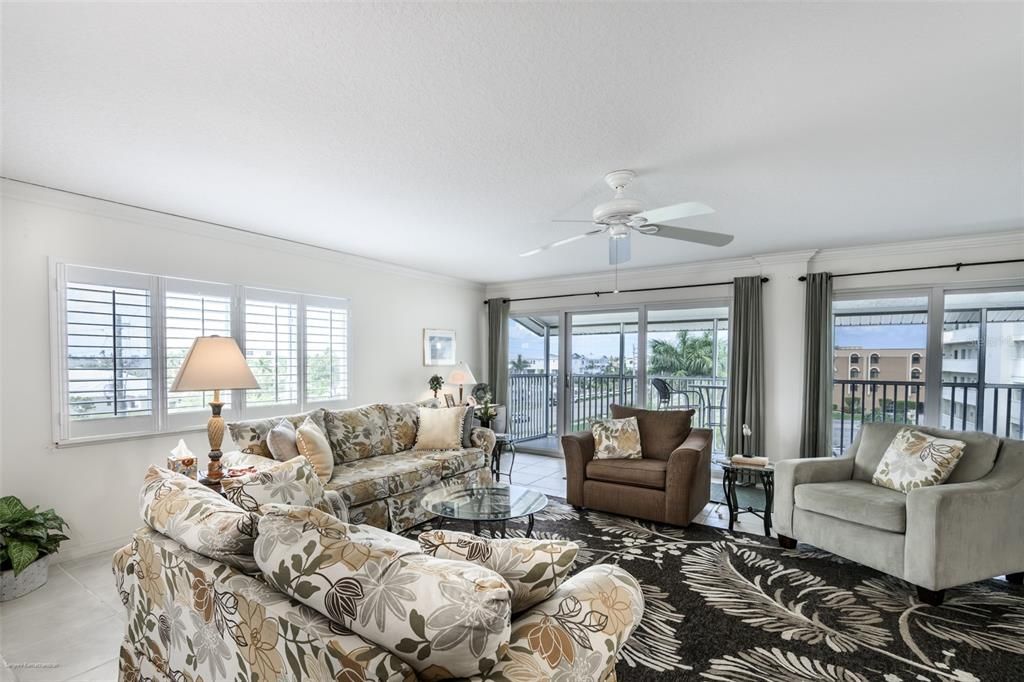 For Rent: $4,750 (3 beds, 3 baths, 2038 Square Feet)
