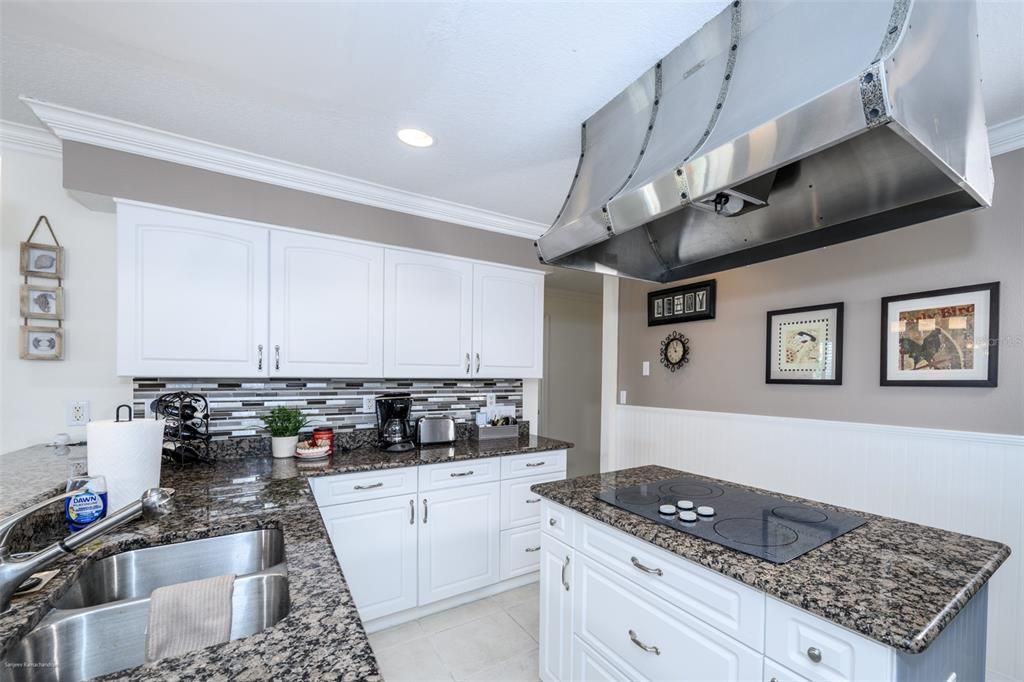 For Rent: $4,750 (3 beds, 3 baths, 2038 Square Feet)