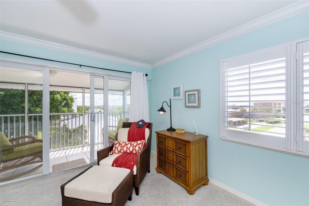 For Rent: $4,750 (3 beds, 3 baths, 2038 Square Feet)