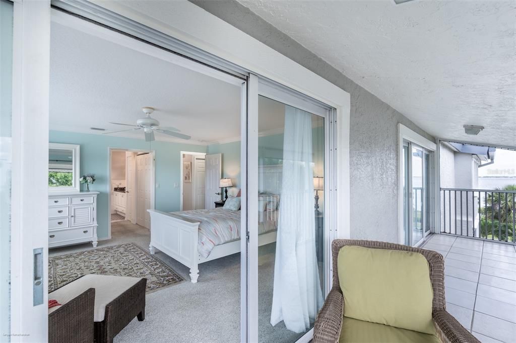 For Rent: $4,750 (3 beds, 3 baths, 2038 Square Feet)