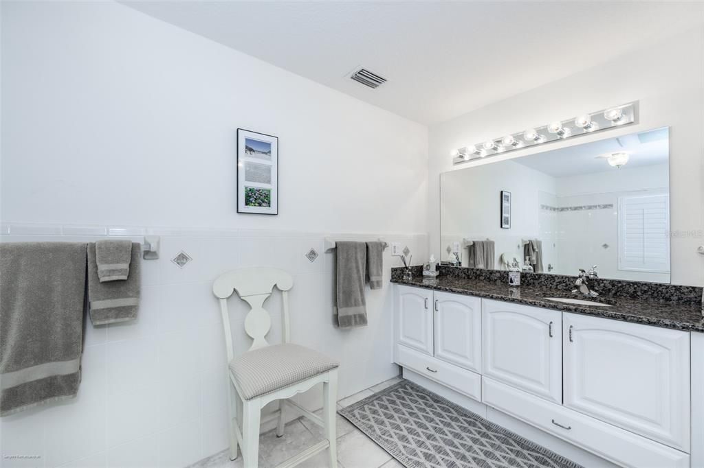 For Rent: $4,750 (3 beds, 3 baths, 2038 Square Feet)