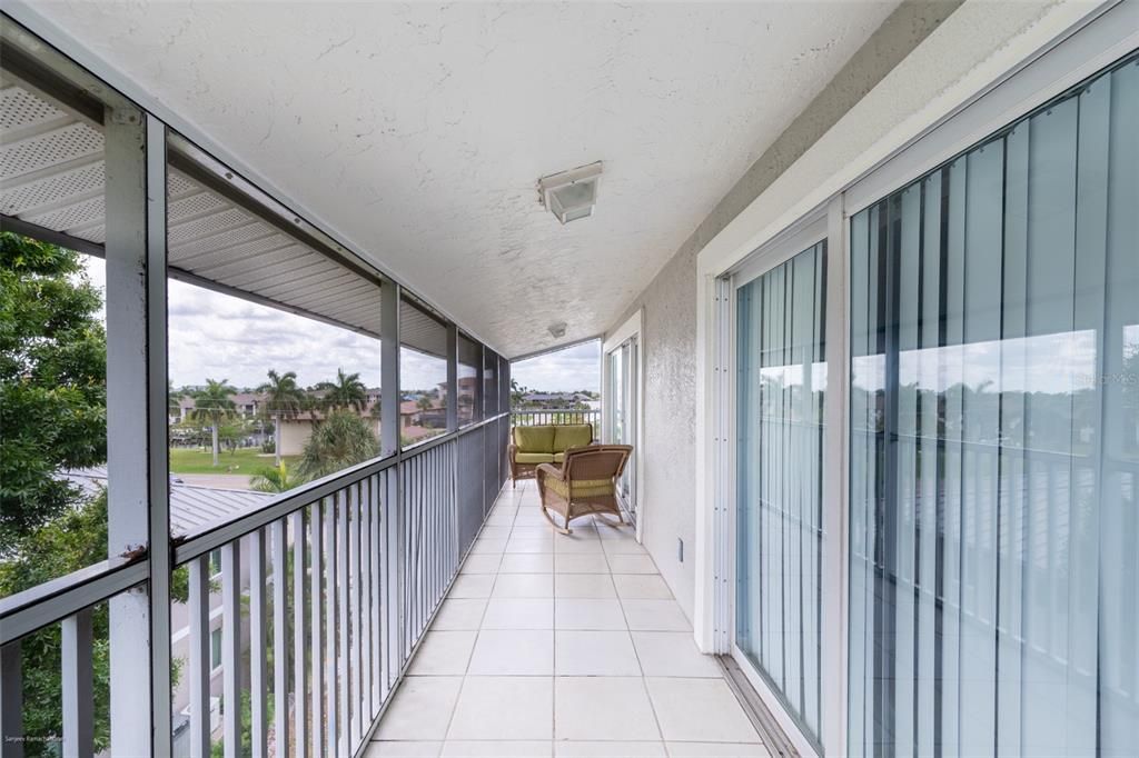 For Rent: $4,750 (3 beds, 3 baths, 2038 Square Feet)