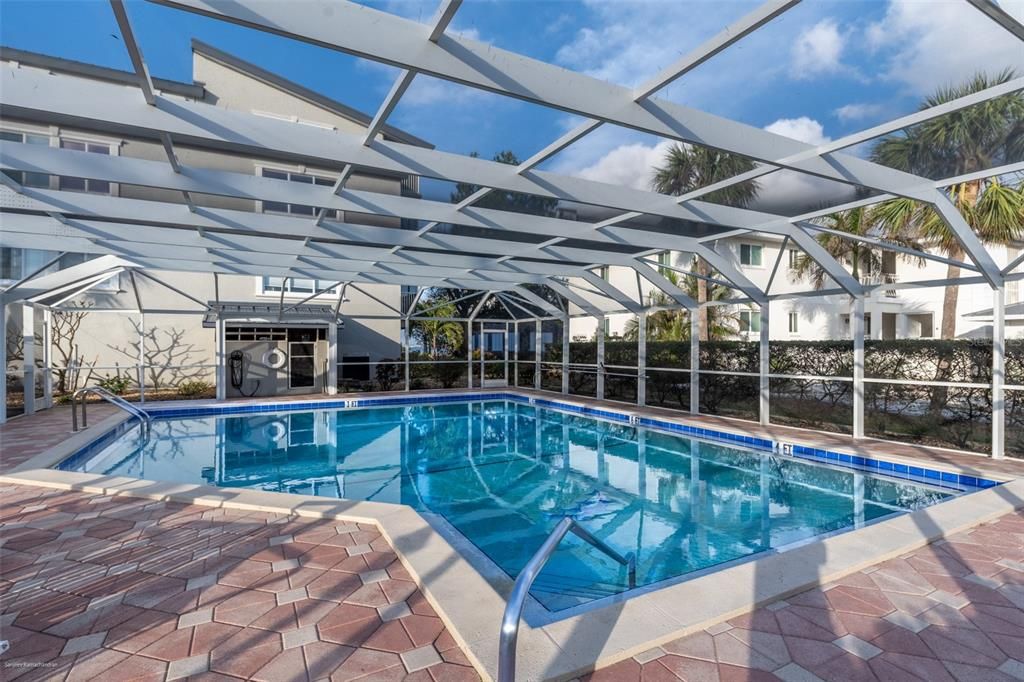 For Rent: $4,750 (3 beds, 3 baths, 2038 Square Feet)