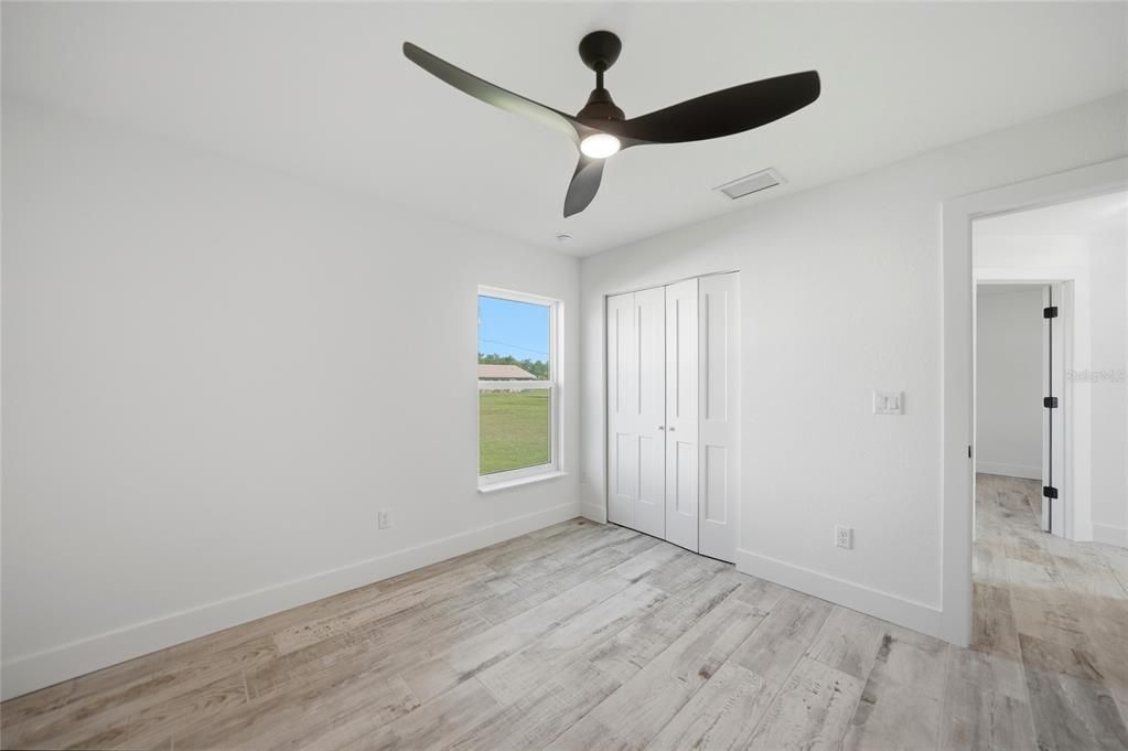 For Sale: $349,000 (3 beds, 2 baths, 1439 Square Feet)