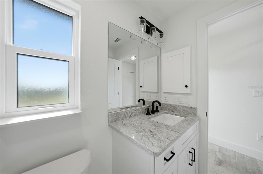For Sale: $349,000 (3 beds, 2 baths, 1439 Square Feet)