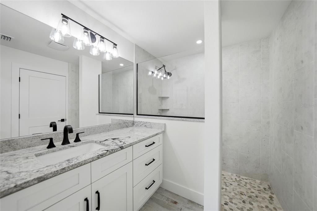 For Sale: $349,000 (3 beds, 2 baths, 1439 Square Feet)