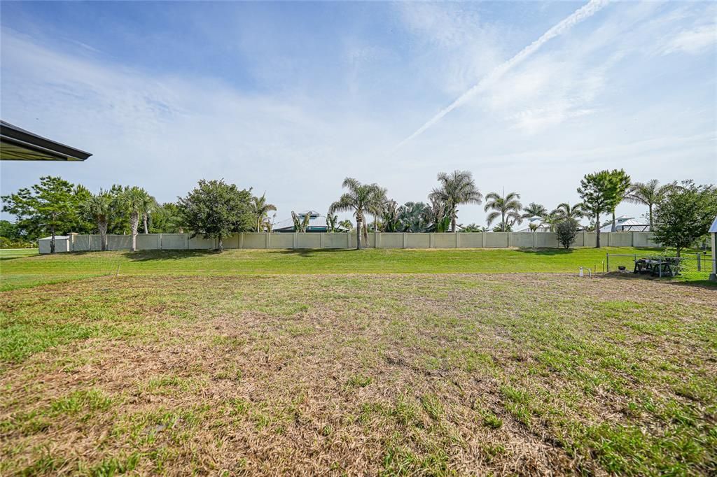 For Sale: $349,000 (3 beds, 2 baths, 1439 Square Feet)