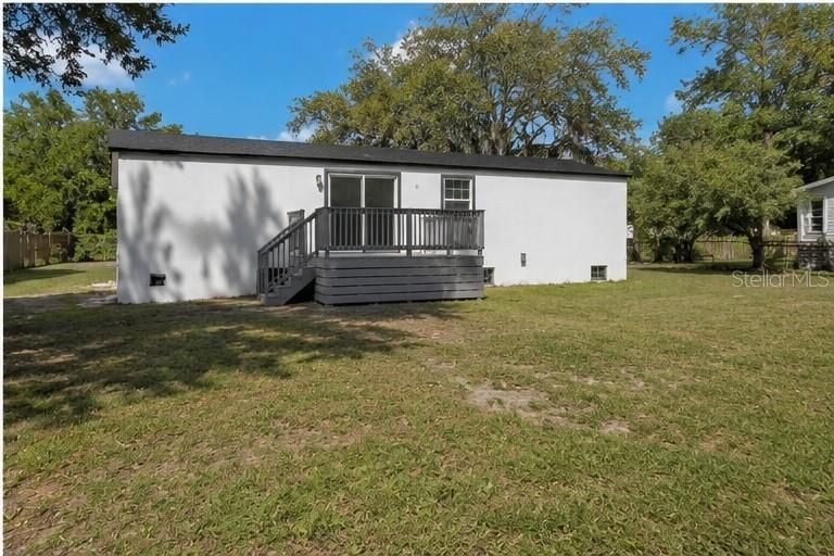 Active With Contract: $299,900 (3 beds, 2 baths, 1152 Square Feet)