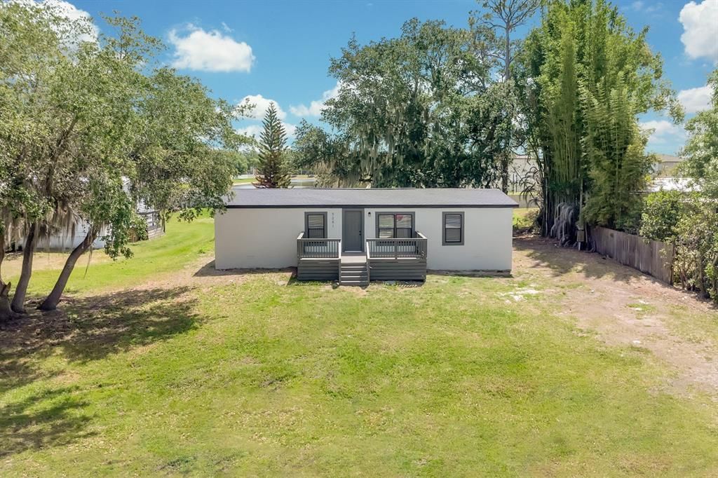 Active With Contract: $299,900 (3 beds, 2 baths, 1152 Square Feet)