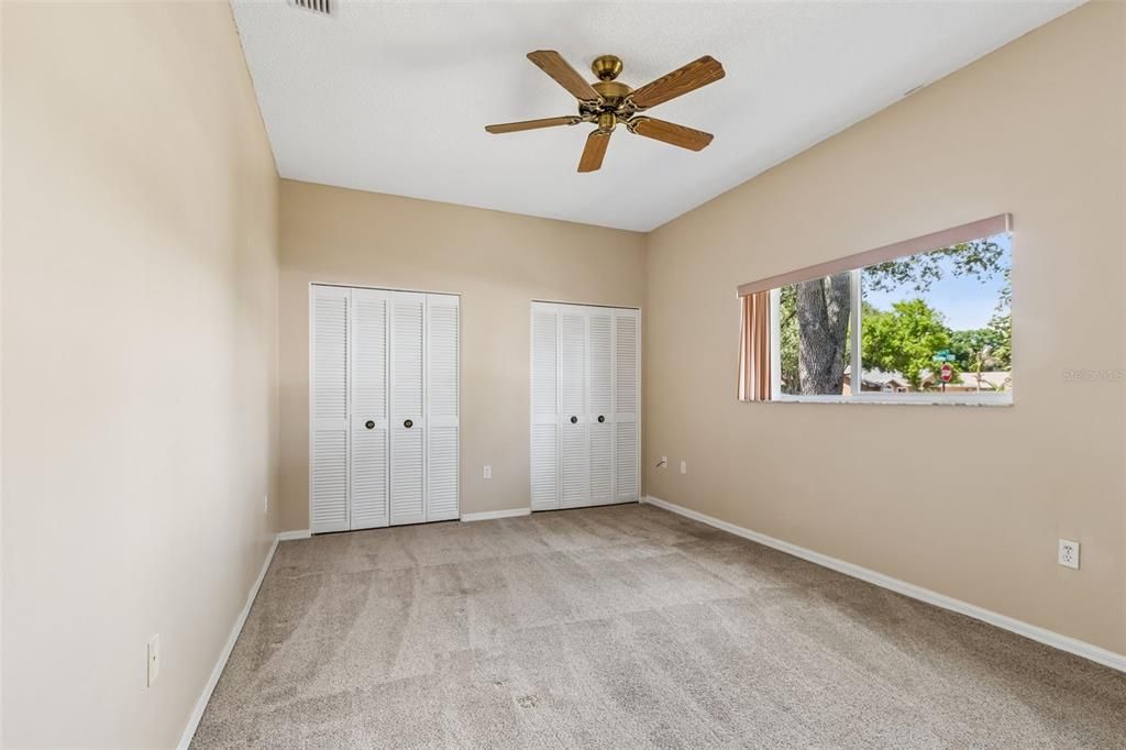 Activo con contrato: $684,900 (4 camas, 3 baños, 2545 Pies cuadrados)