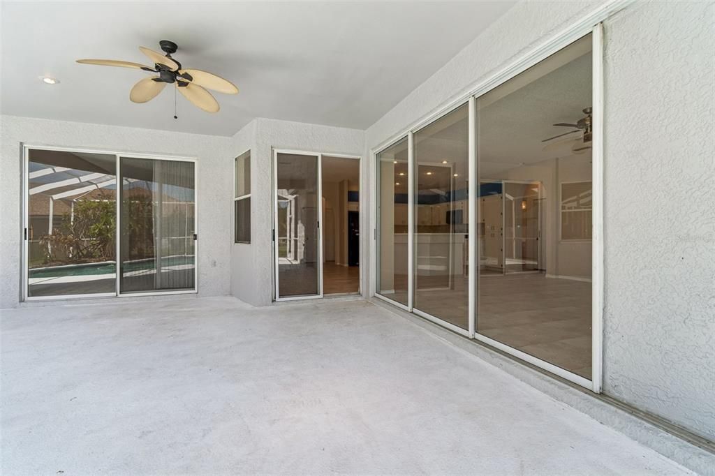 Activo con contrato: $684,900 (4 camas, 3 baños, 2545 Pies cuadrados)