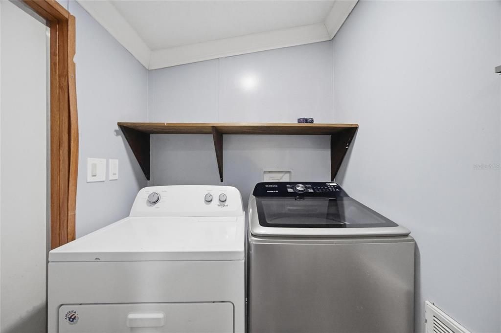 Active With Contract: $305,000 (4 beds, 3 baths, 1704 Square Feet)