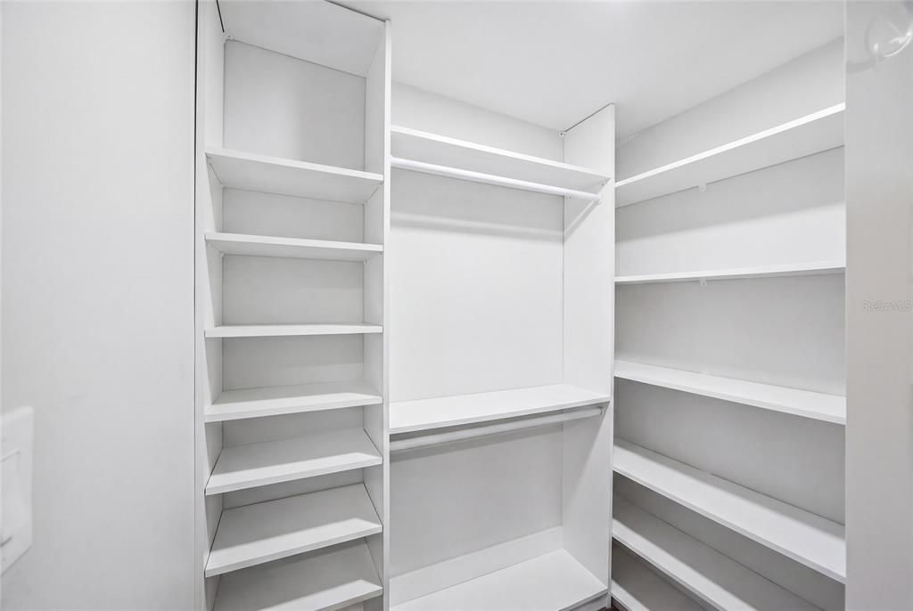 Active With Contract: $305,000 (4 beds, 3 baths, 1704 Square Feet)