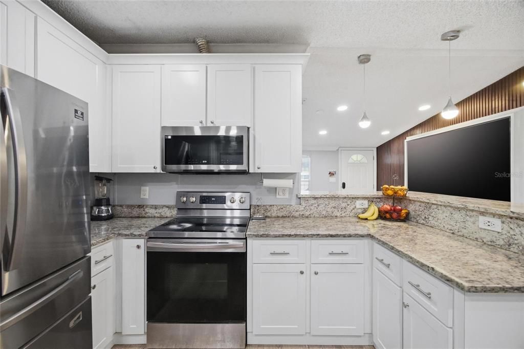 Active With Contract: $305,000 (4 beds, 3 baths, 1704 Square Feet)