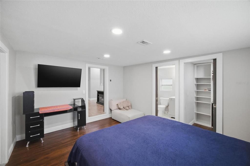 Active With Contract: $305,000 (4 beds, 3 baths, 1704 Square Feet)